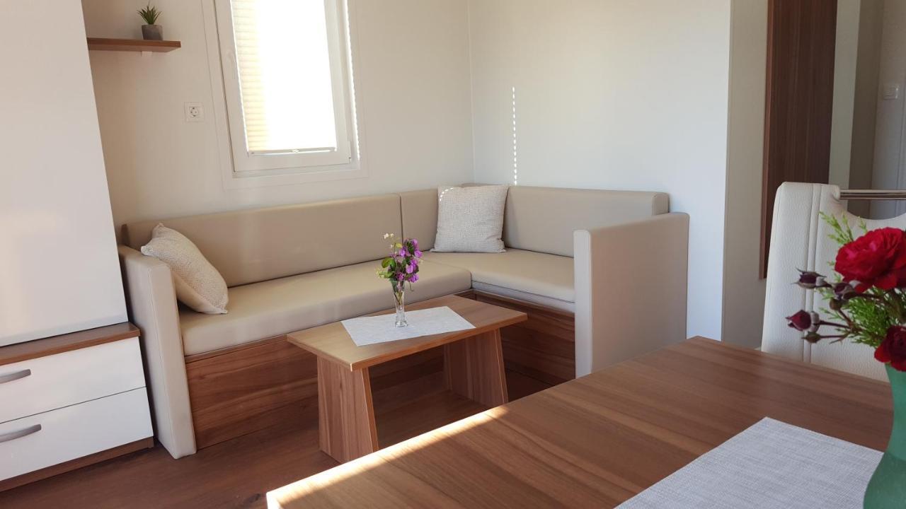 House Boat - Floating House Sofia Ξενοδοχείο Πούλα Εξωτερικό φωτογραφία