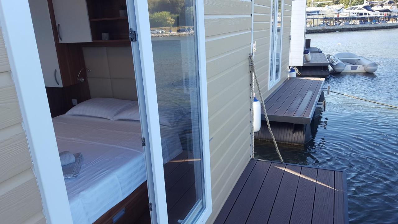 House Boat - Floating House Sofia Ξενοδοχείο Πούλα Εξωτερικό φωτογραφία
