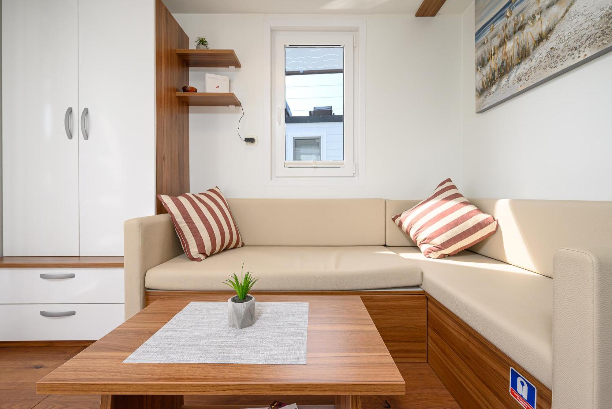 House Boat - Floating House Sofia Ξενοδοχείο Πούλα Εξωτερικό φωτογραφία